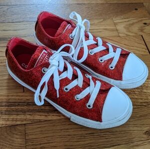 Converse Kids Red Glitter Low Top Sneakers Size 2 Like New